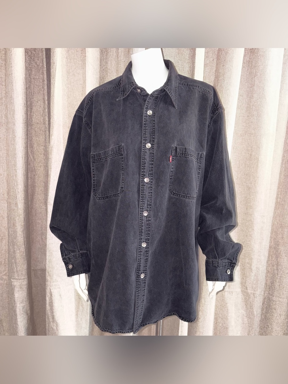 Levi's SZ L loose fit Black Washed Denim Button-Down LONG SLEEVE COTTON Shirt